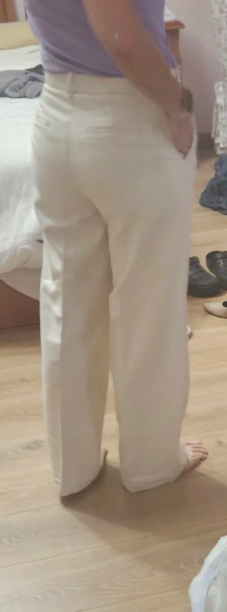 Pantalón de vestir Zara beige