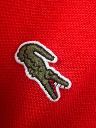 Polo Lacoste classic fit Rojo 100% original.