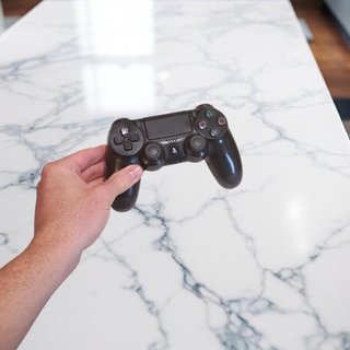 PS4 Slim 1TB Days of Play Edición Limitada