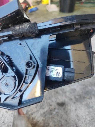 Reposamóvil/Guantera Golf 7.5 2019