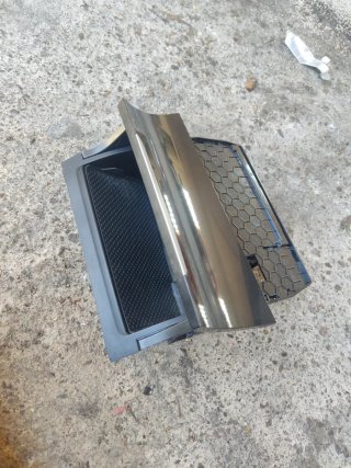 Reposamóvil/Guantera Golf 7.5 2019