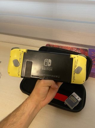 Nintendo Switch Blanca y Negra