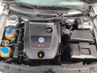 Volkswagen Golf 2000