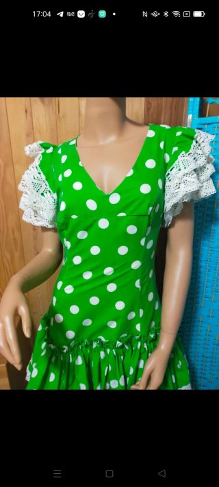 Traje de Gitana Verde con Lunares Blancos