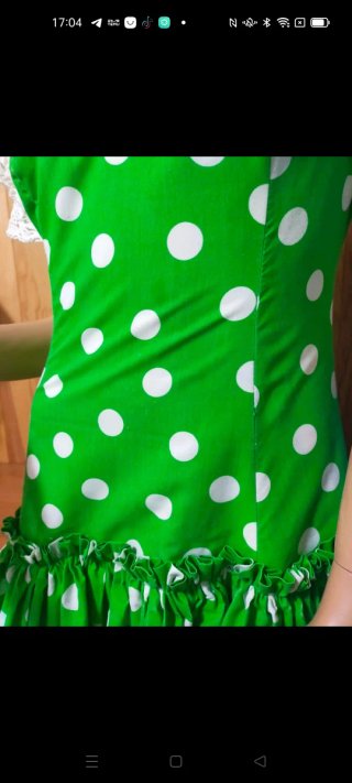 Traje de Gitana Verde con Lunares Blancos