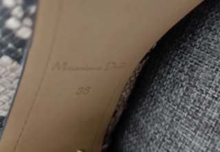 Botines piel serpiente Massimo Dutti