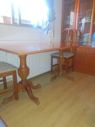 Tavolo da pranzo in legno
