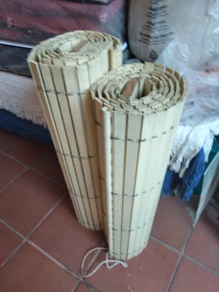 Persiana PVC y madera rústico puerta pueblo retro