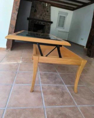 Mesa de cristal y madera mecanismo elevable