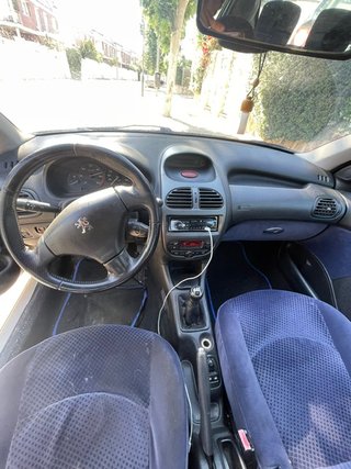 Peugeot 206 2004