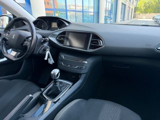 Peugeot 308 5p Style 1.2 PureTech 130 S&S