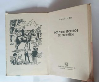 Libro Los siete secretos se divierten  (1972)