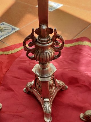 Antiguo juego altar: 2 candeleros y cruz