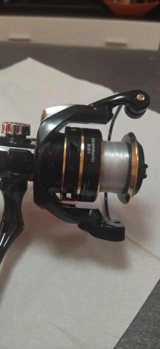 Lote de pesca caña y carrete a estrenar