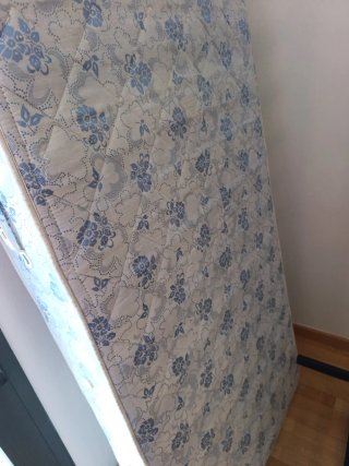 Somier y colchón 90cm