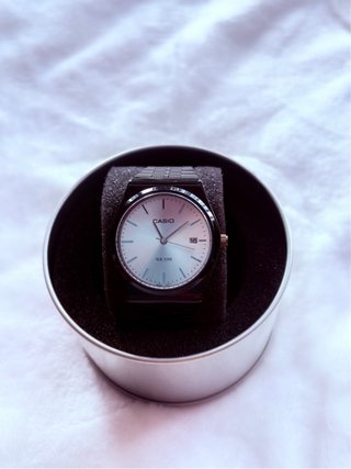 Reloj Casio Negro y Plateado