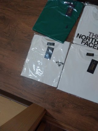 Lote 4 Camisetas XL: Levi's, Polo, TNF, Tommy