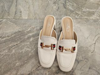 Sandalias blancas FAMA 38