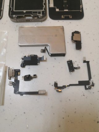 Piezas iPhone 16 Pro Originales Apple