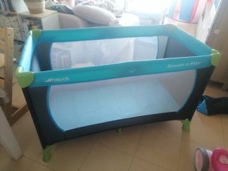Cuna de viaje Hauck con colchón plegable