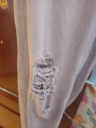 Pantalón vaquero niña desgastado gris talla 10-11