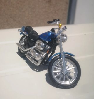 Modello Moto Harley Davidson Blu