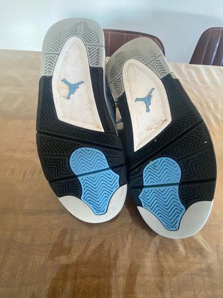 Jordan 4 Azul y Blanco