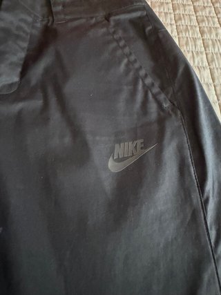 Pantalón Nike Tech Negro