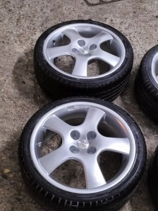 Llantas OZ 4x100 205/40 R17 7J ET37