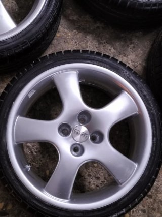 Llantas OZ 4x100 205/40 R17 7J ET37