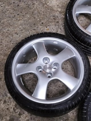 Llantas OZ 4x100 205/40 R17 7J ET37