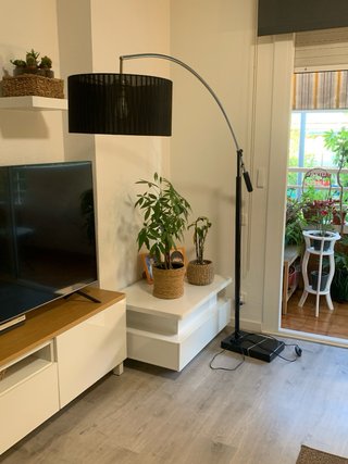 Lámpara de pie moderna arco negro y plata