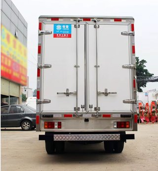 Isuzu Isuzu 100P Euro4 2025