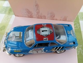Maqueta Alpine Renault 1.800S 1/16 Burago