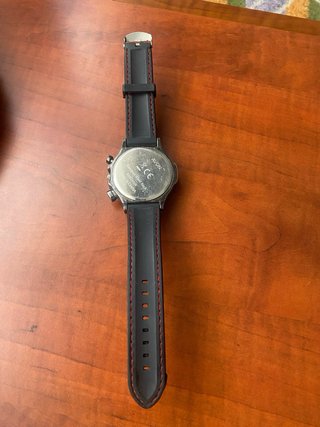 Reloj Hublot Negro con detalles Rojos