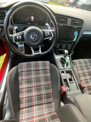 Volkswagen Golf GTI Performance 2.0 TSI 180kW(245CV) DSG