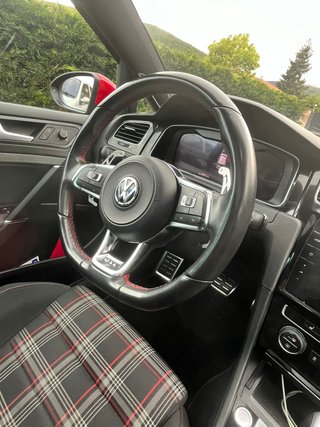Volkswagen Golf GTI Performance 2.0 TSI 180kW(245CV) DSG