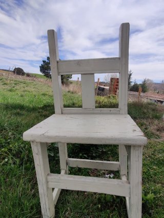 Sillitas bajas decorativas.