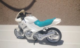 Maqueta Moto BMW R1100RS Blanca