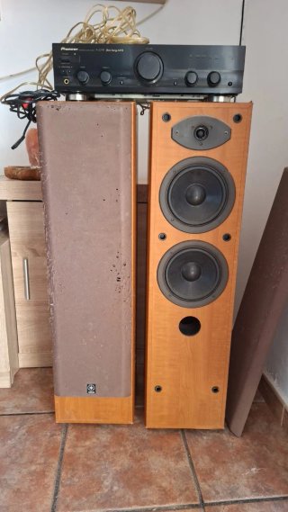 Amplificador Pioneer A-209R y Altavoces Yamaha