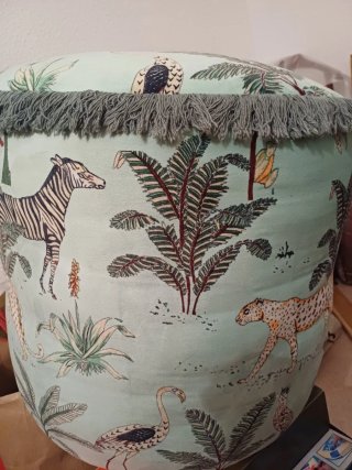 Puf reposapiés estampado jungla