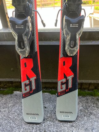 Sci Rossignol React GT R 142cm