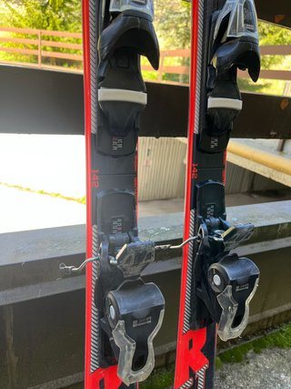 Sci Rossignol React GT R 142cm