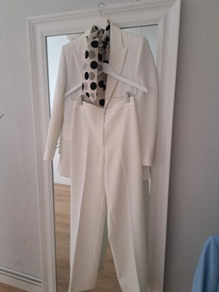 Traje de chaqueta blanco con estampado