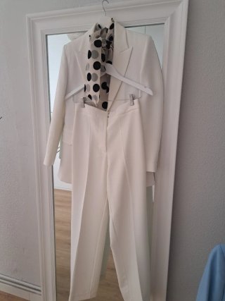 Traje de chaqueta blanco con estampado