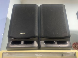 Altavoces Aiwa Negros