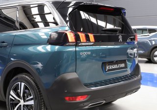 Peugeot 5008 2017