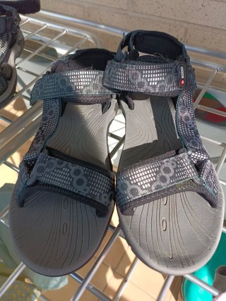 Sandalias Trekking Unisex Negras/Grises