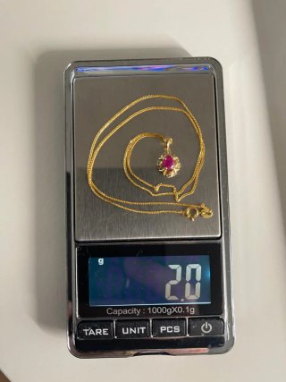 Colgante y Cadena Oro 18K con Rubí y Diamantes