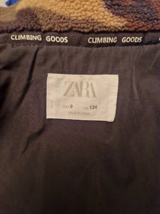 Chaqueta Zara Camuflaje para niños 134cm